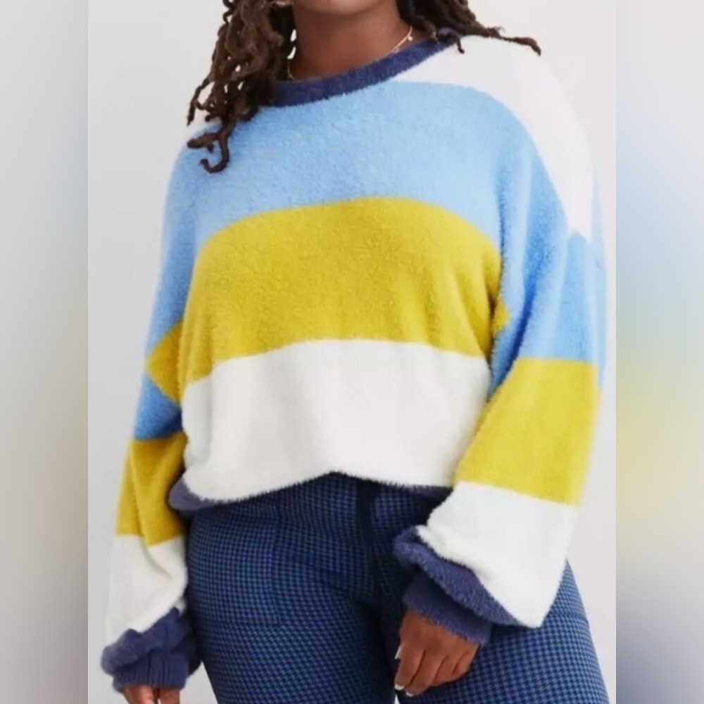 Aerie Women’s Flurry Crew Neck Sweater Oversized Small Blue, Green, and White - Picture 2 of 8